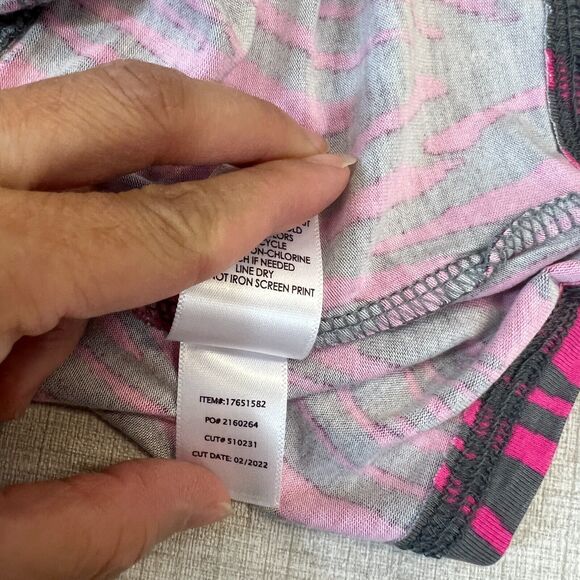 Torrid Romper Plus 1X Zebra Elastic Waist Shorts Keyhole Surplice Back Pockets - Picture 9 of 13